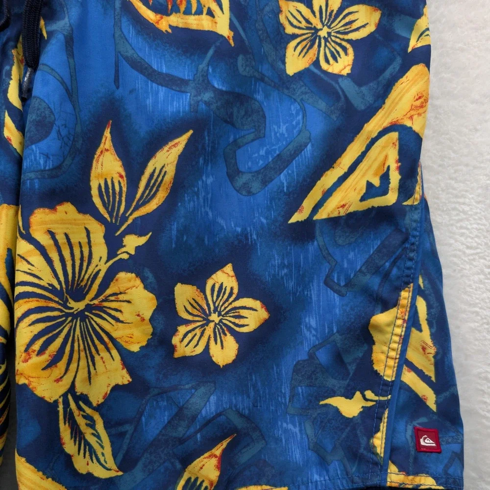 VTG Quiksilver Board Shorts Mens 35 Blue Yellow Floral Hibiscus Surf Relaxed Y2K